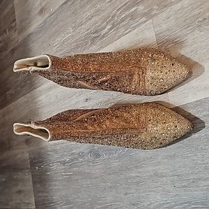 Betsey Johnson SB Cady 10M Gold boots